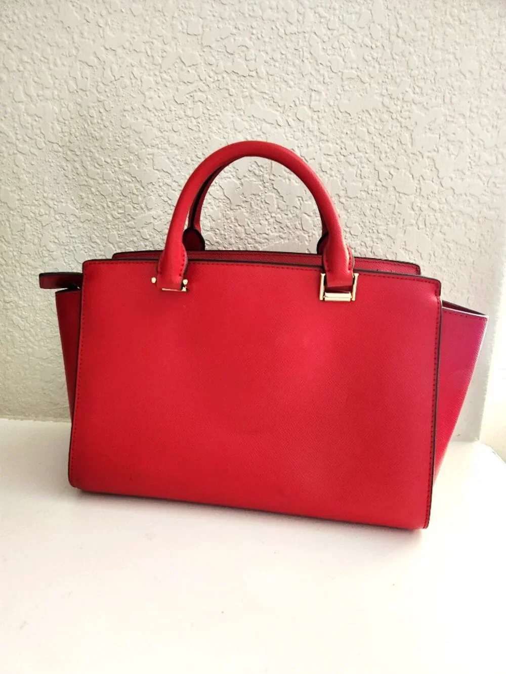 Like New Michael Kors Sylvia Red Leather Shoulder Bag & Wallet